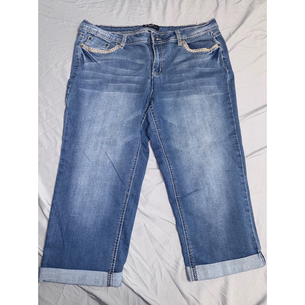 Earl Jean Womens 14P Medium Wash Denim Capri Jeans Embroidered Cuffed Cropped